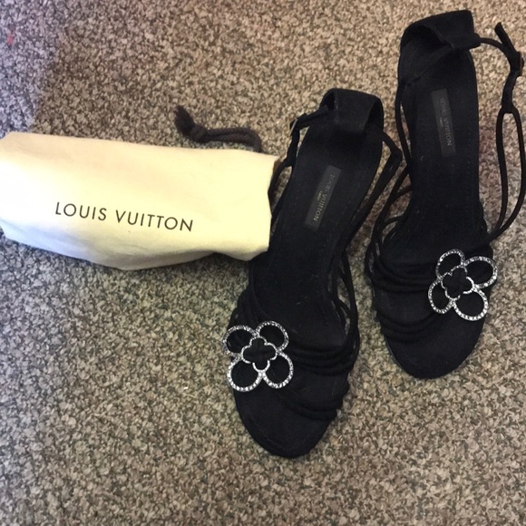 Louis Vuitton heels - Picture 1 of 5